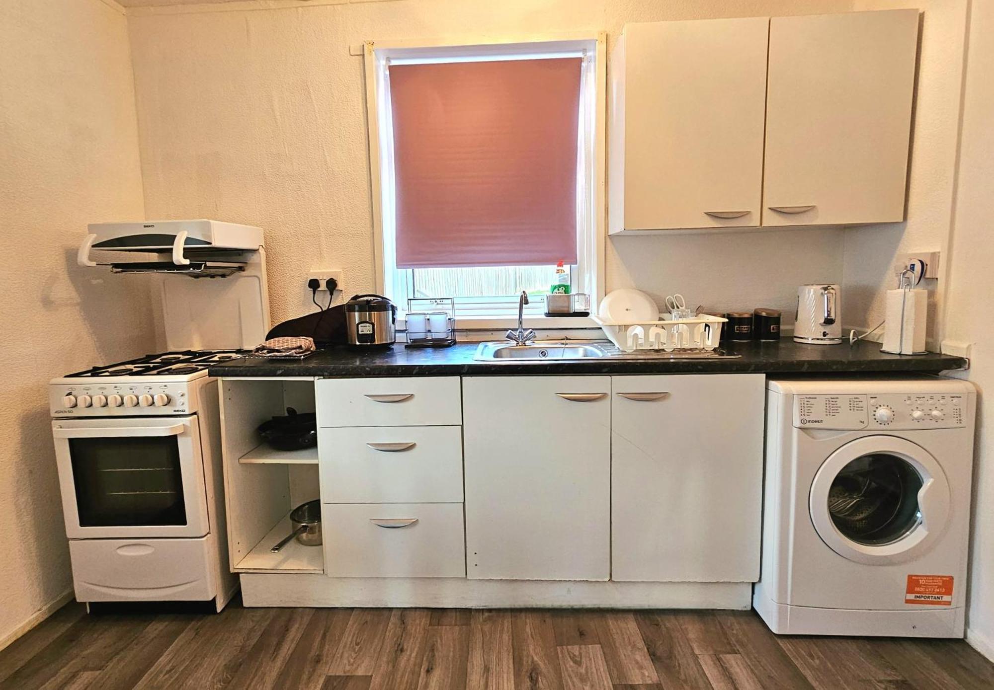 Cozyhome-3Br-5Guest#Netflix#Parking#Garden Nottingham Exteriör bild