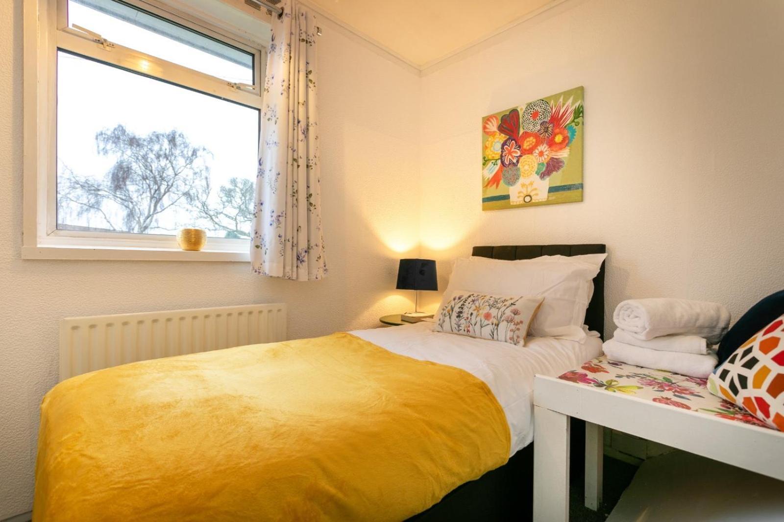 Cozyhome-3Br-5Guest#Netflix#Parking#Garden Nottingham Exteriör bild