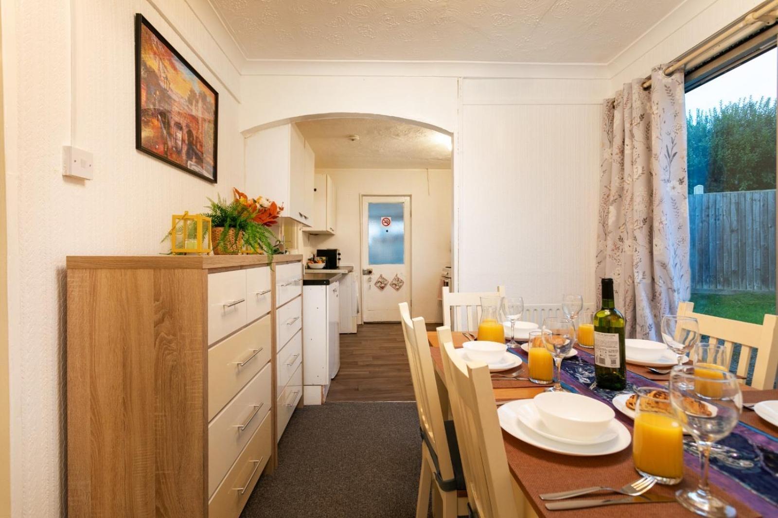 Cozyhome-3Br-5Guest#Netflix#Parking#Garden Nottingham Exteriör bild
