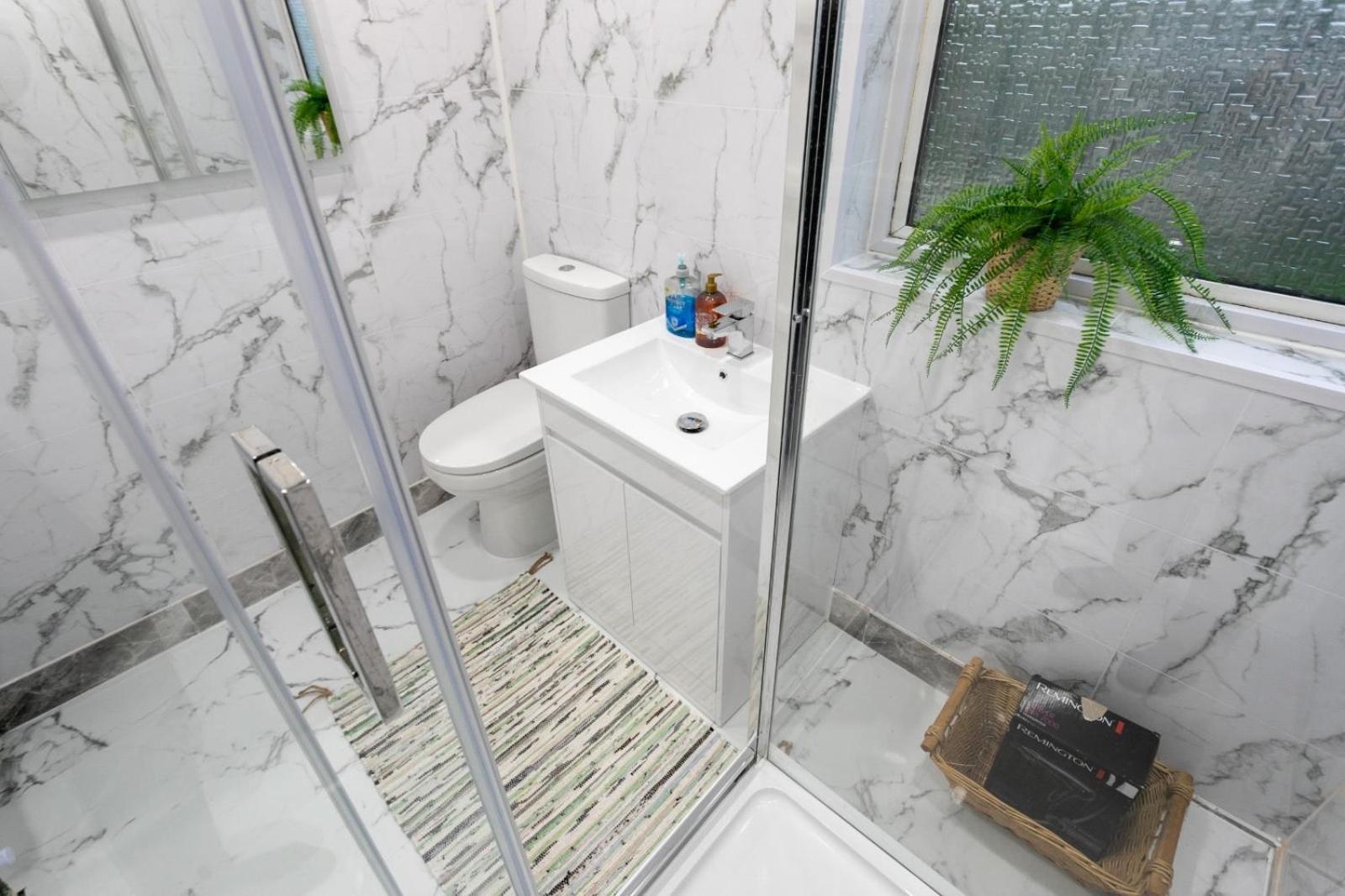 Cozyhome-3Br-5Guest#Netflix#Parking#Garden Nottingham Exteriör bild