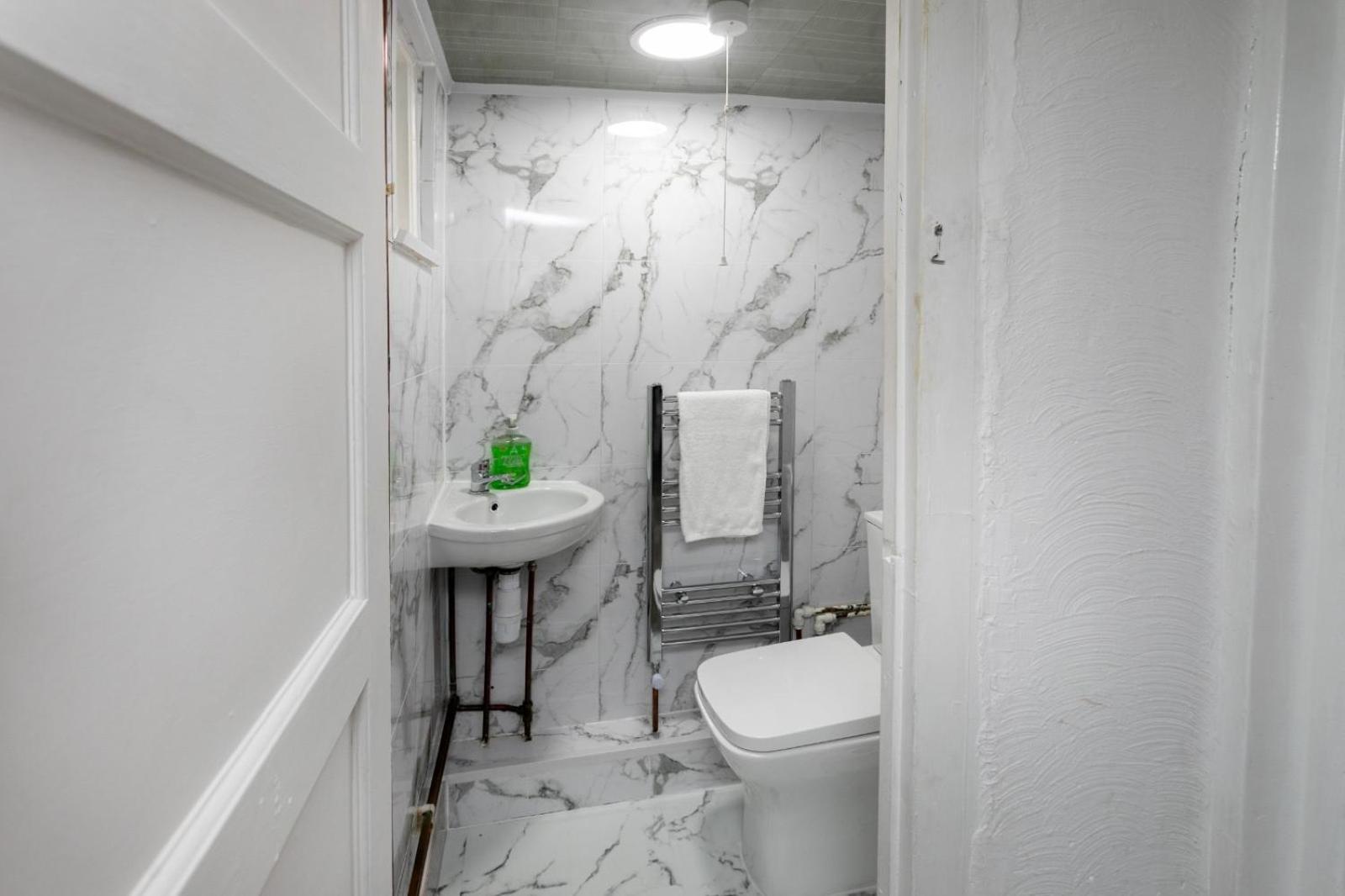Cozyhome-3Br-5Guest#Netflix#Parking#Garden Nottingham Exteriör bild