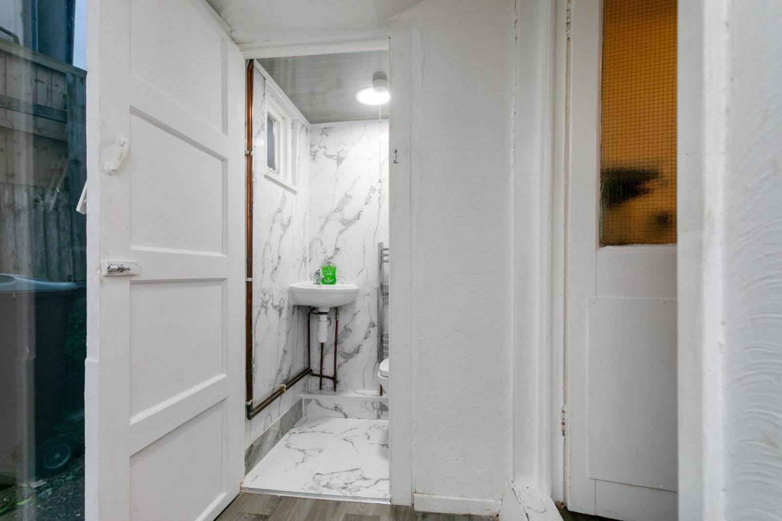 Cozyhome-3Br-5Guest#Netflix#Parking#Garden Nottingham Exteriör bild